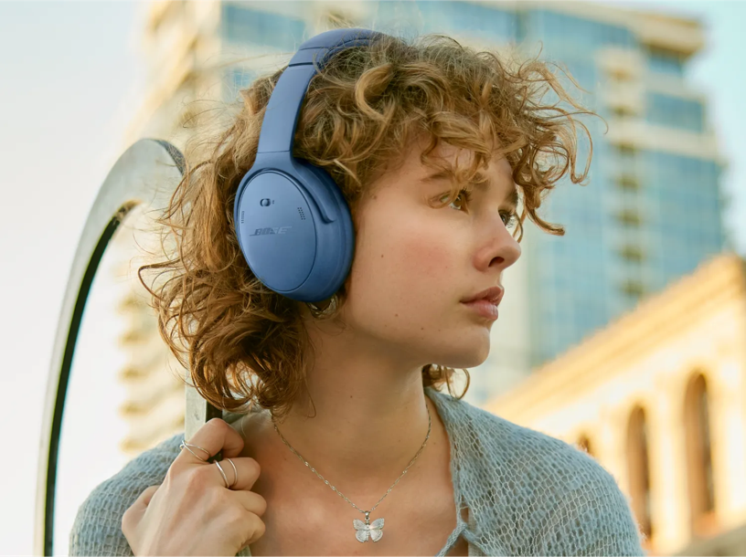 Renowned Noise-Cancelling Brand QuietComfort Headphones